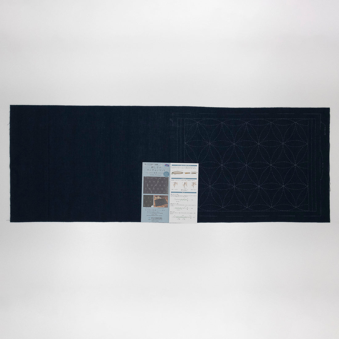 Placemat L-2004 Hanaguruma(Flower cart) (indigo)