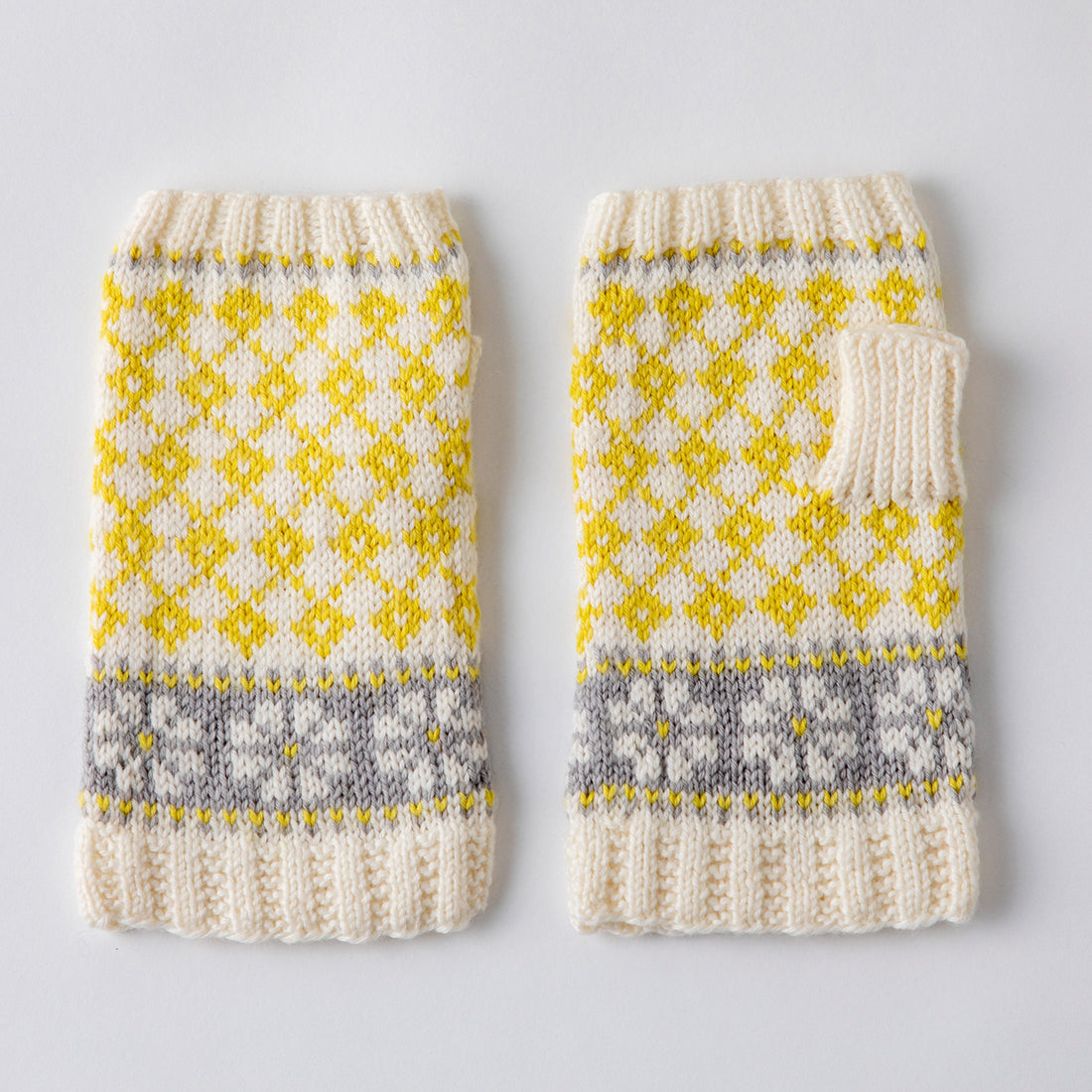 「編み込み指だしミトン」材料セット