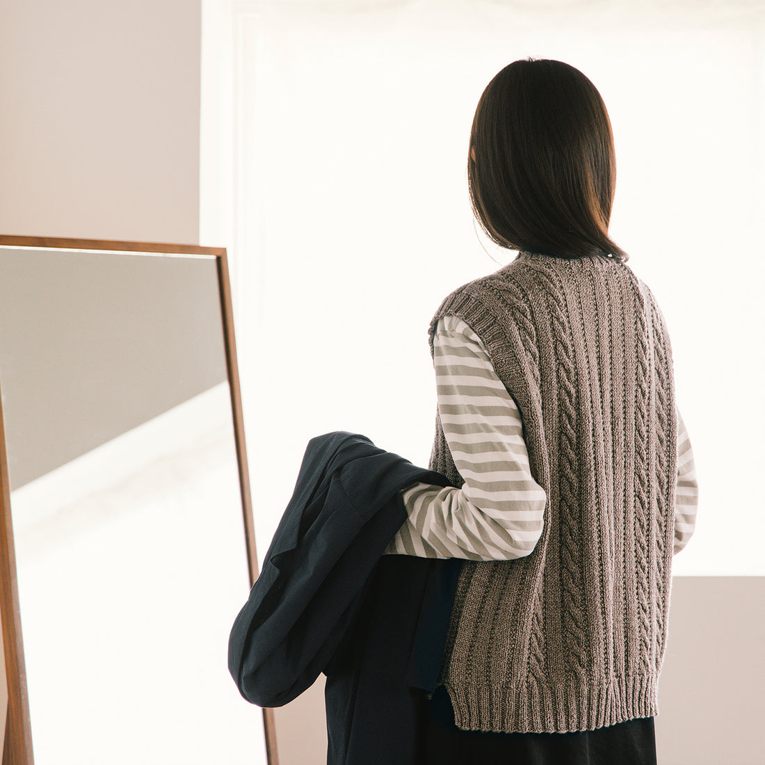 Cable vest knitting pattern