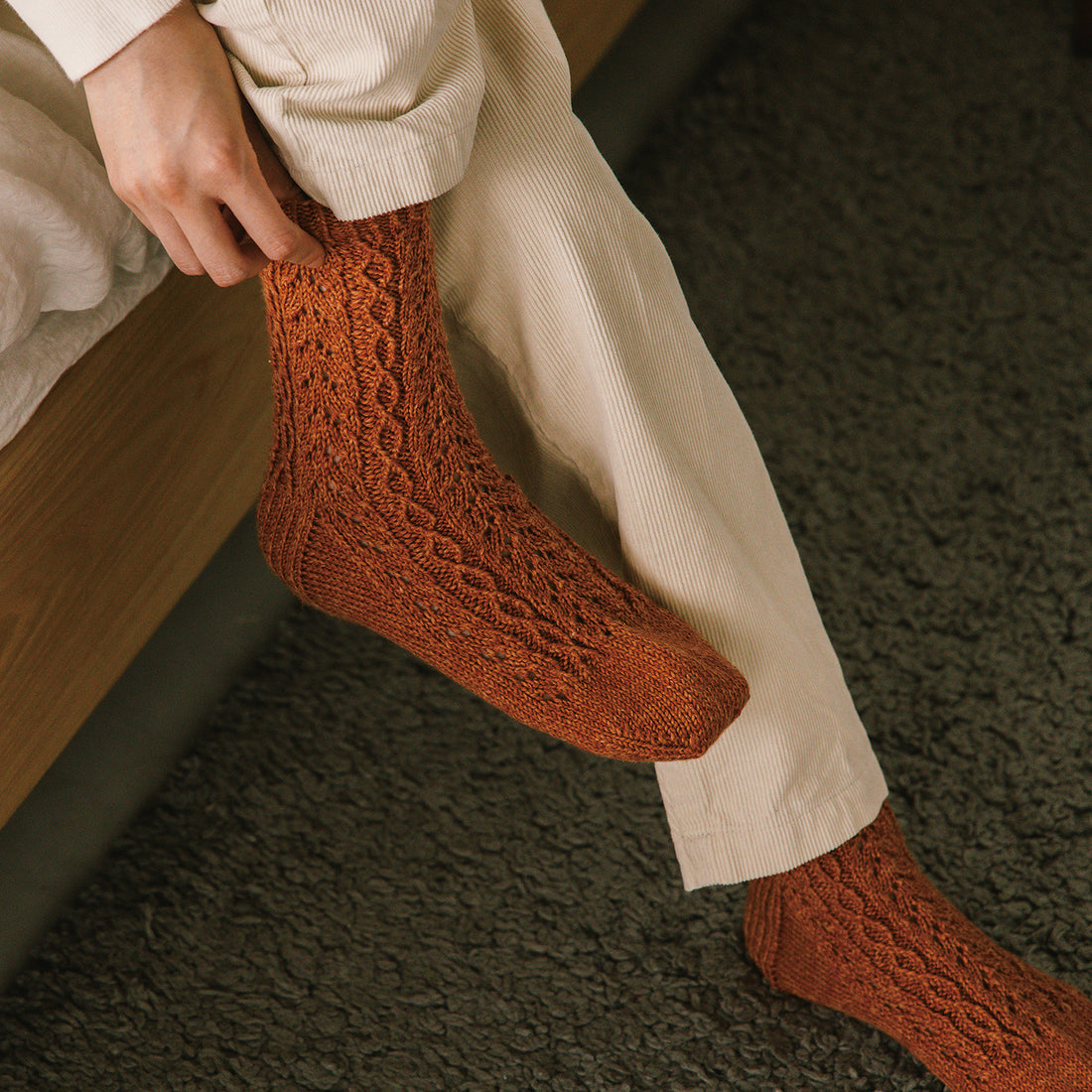 Knitting pattern for openwork socks