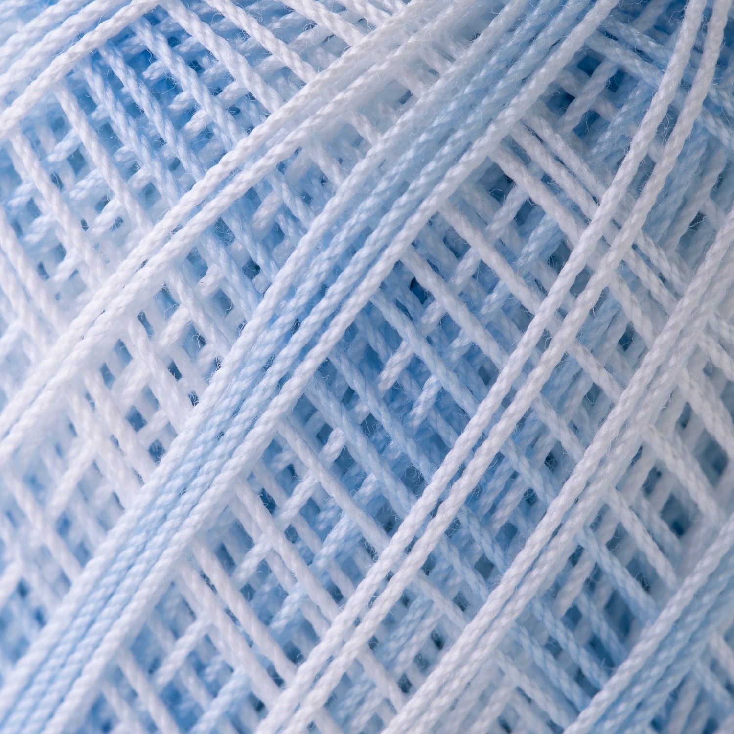 Gold Label No. 40 lace yarn, 10g ball, shaded
