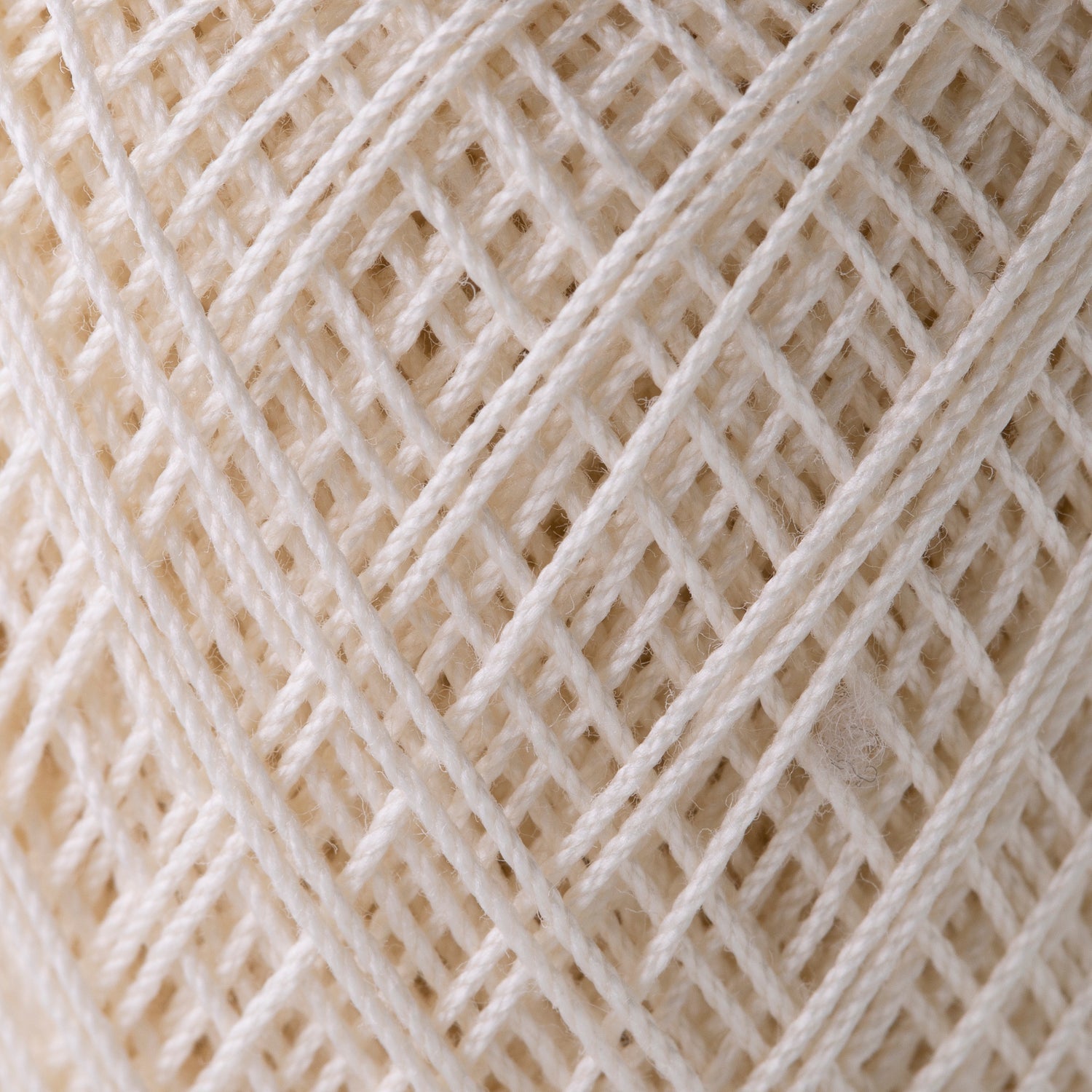 金票40番レース糸 10g玉巻