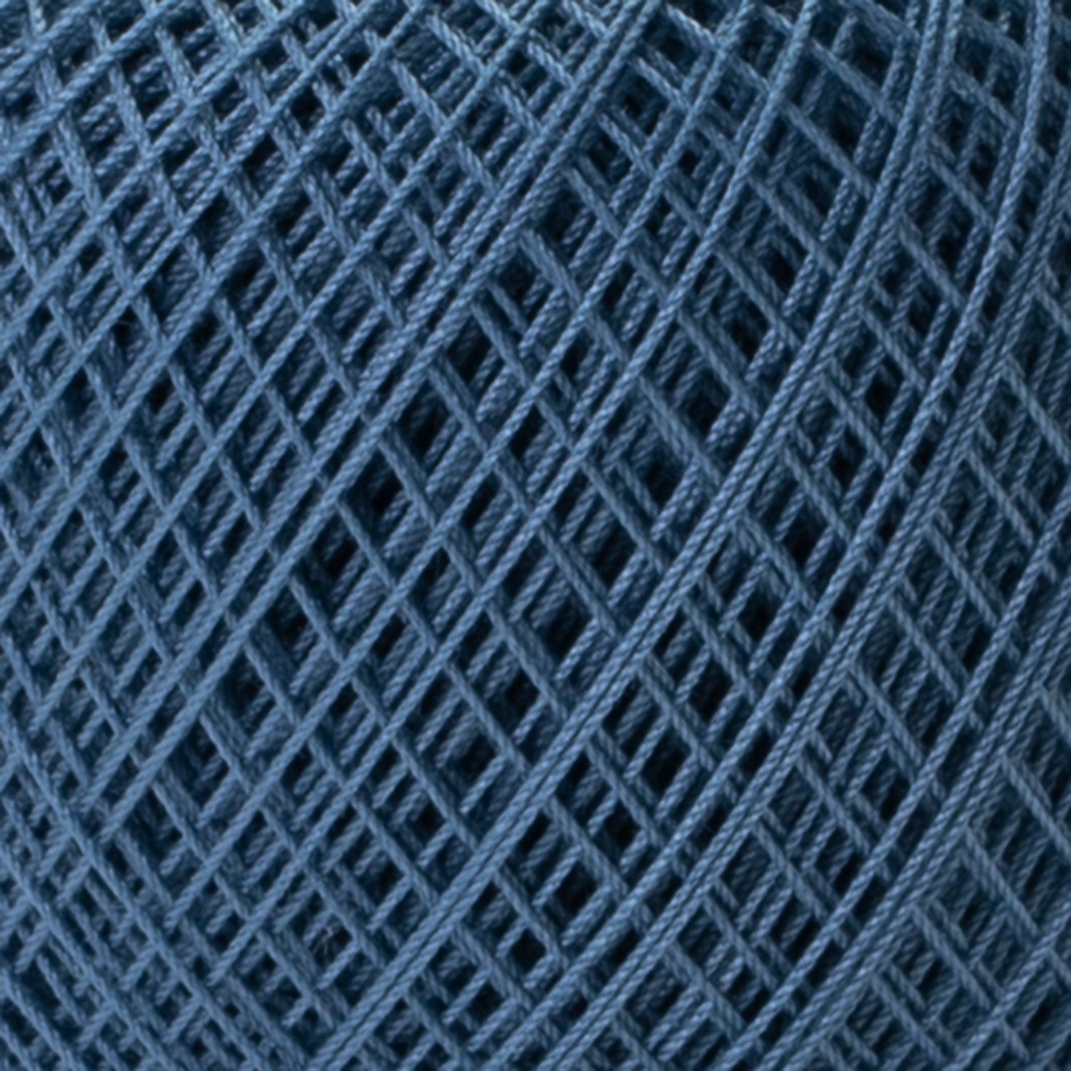 Gold Label No. 70 lace yarn, 5g ball