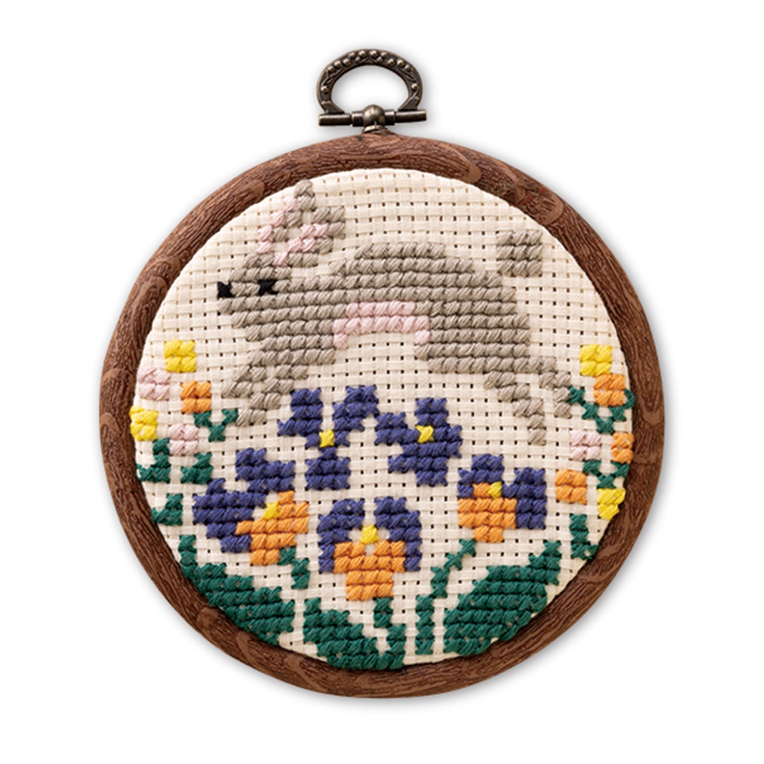 No.7608  A rabbit jumping in a flower field
