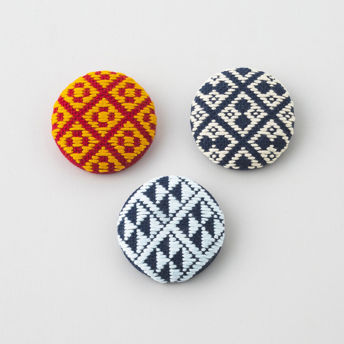 Kogin 104 Round Brooch Kuon