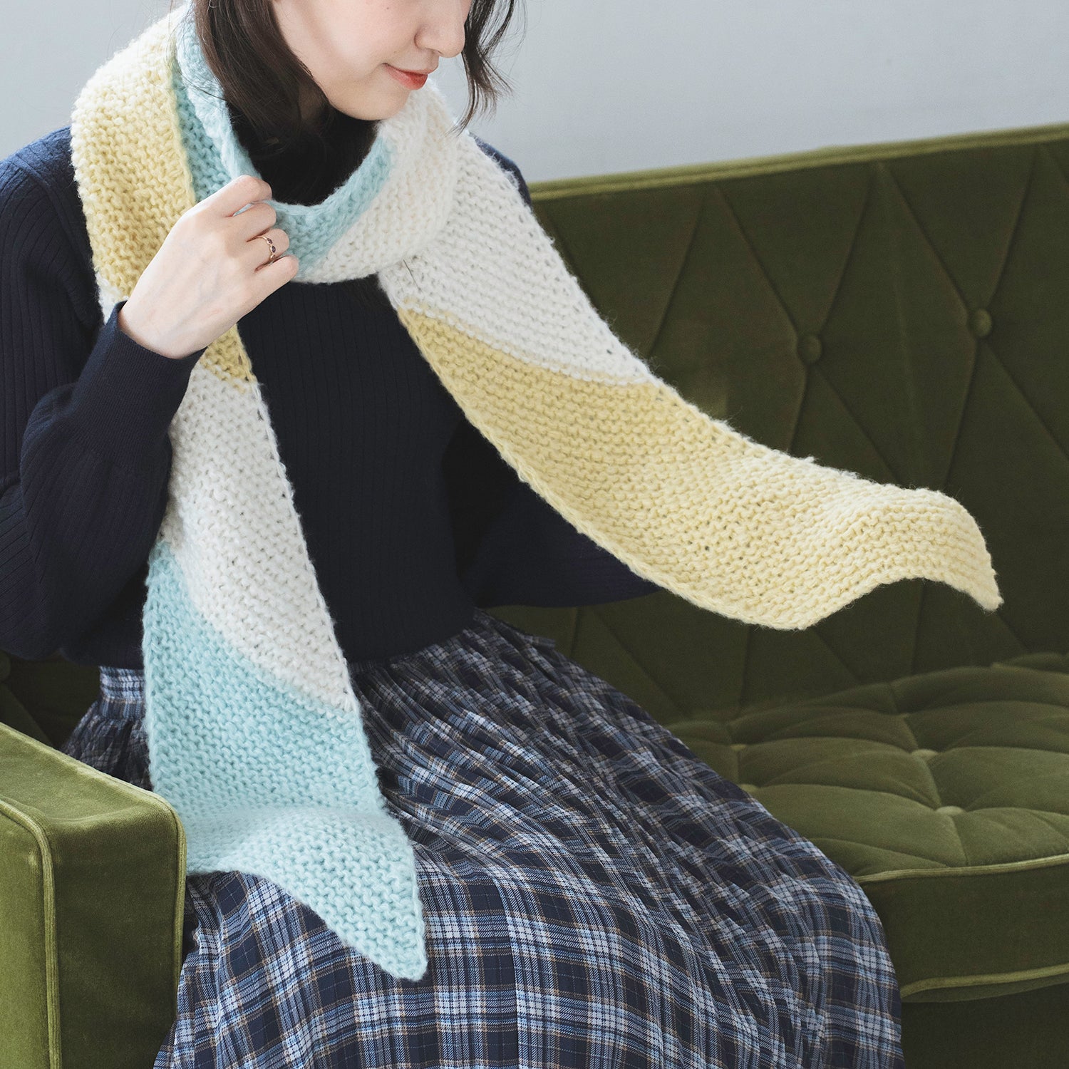 Diagonal scarf knitting pattern