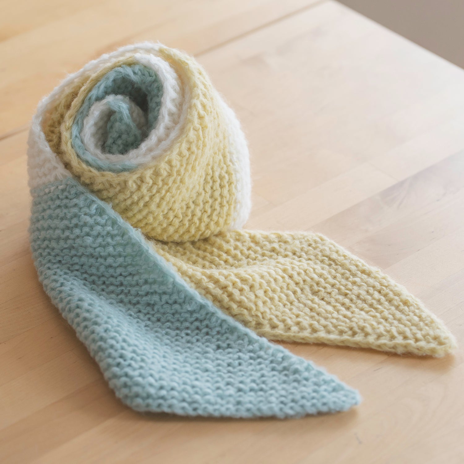 Diagonal scarf knitting pattern