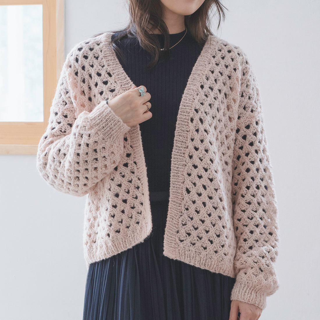 Heart-patterned cardigan knitting pattern