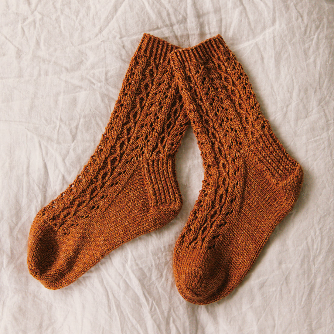 Knitting pattern for openwork socks