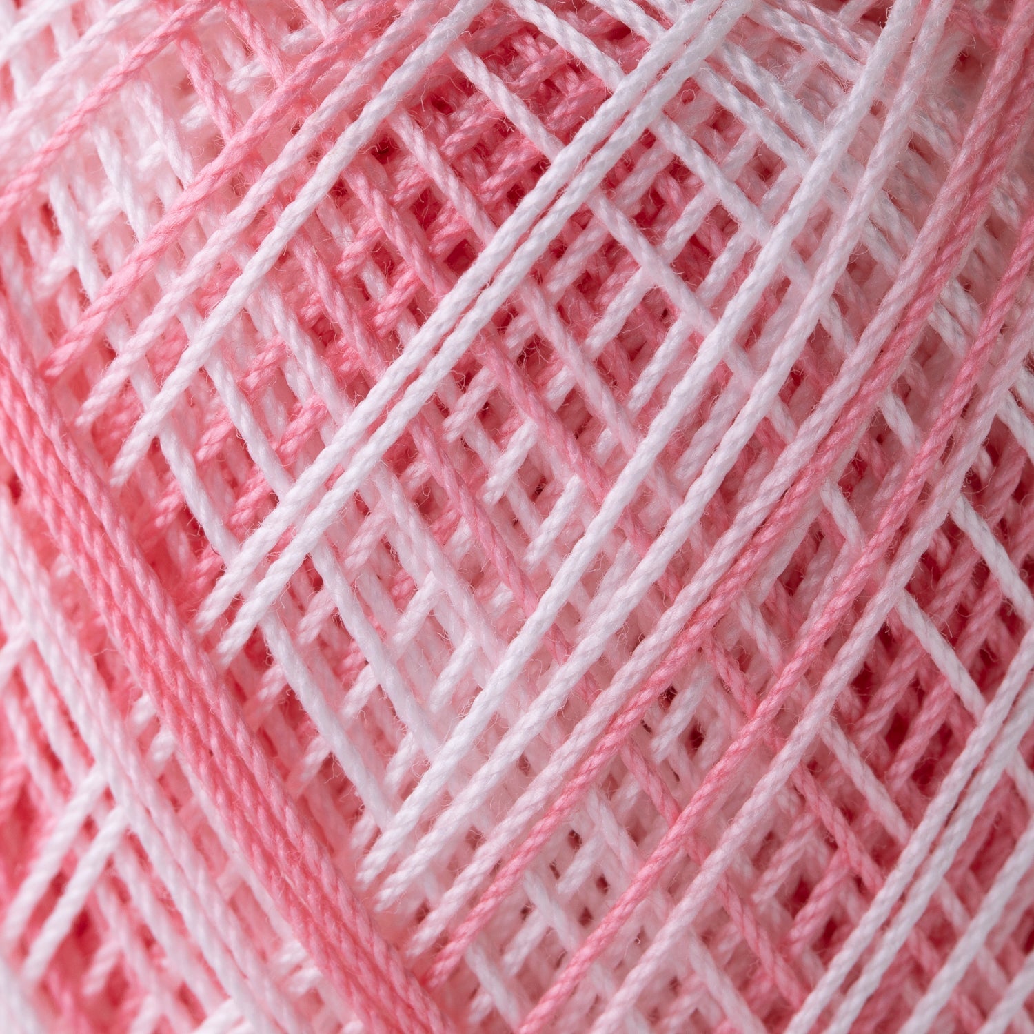 Gold Label No. 40 lace yarn, 10g ball, shaded