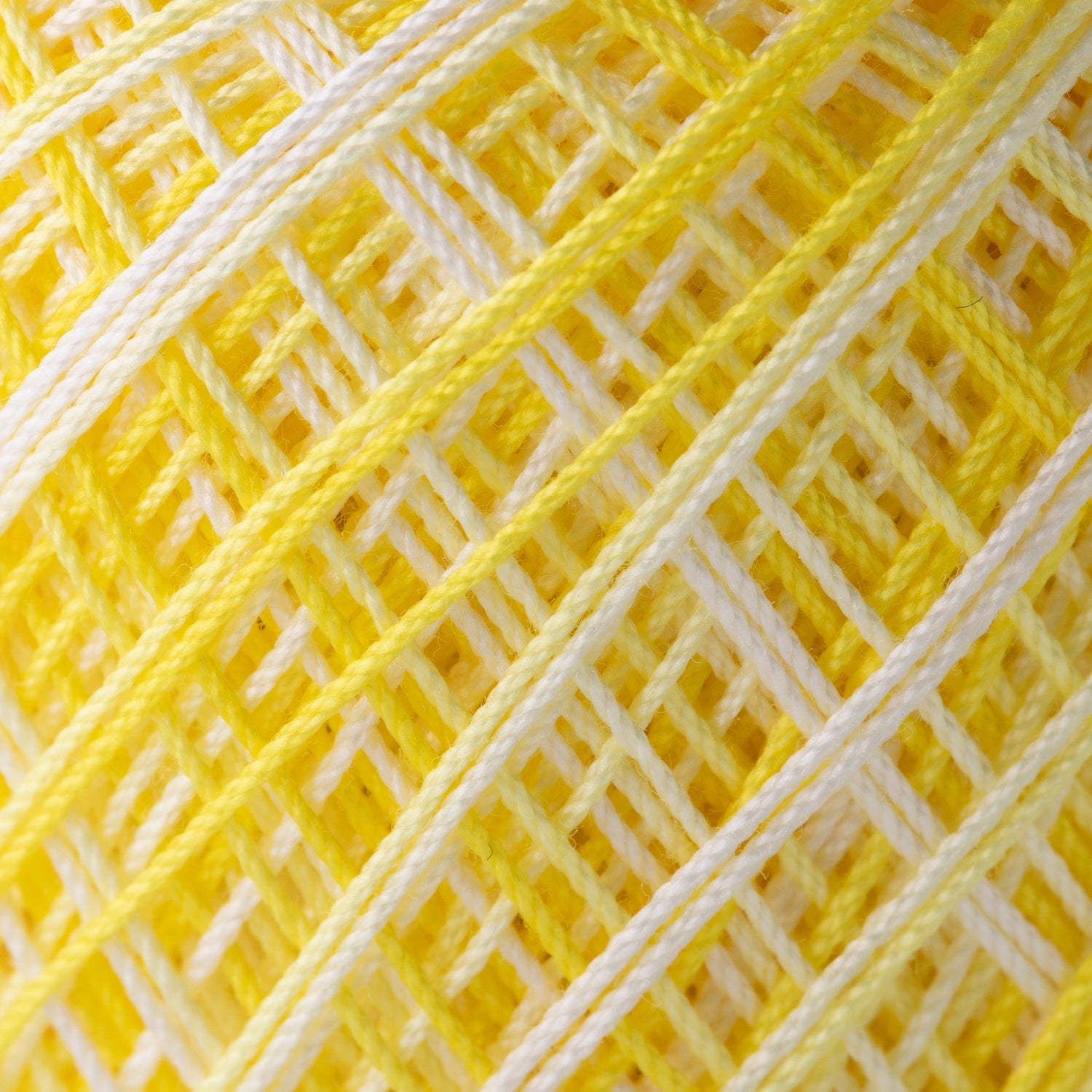Gold Label No. 40 lace yarn, 10g ball, shaded