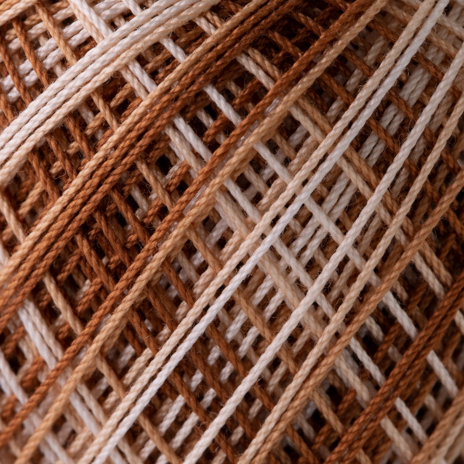 Gold Label No. 40 lace yarn, 10g ball, shaded